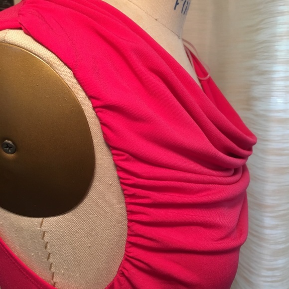 Carmen Marc Valvo Hot Pink Pullover - Picture 7 of 7